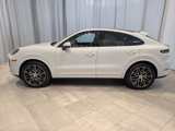 Certified 2024 Porsche Cayenne Coupe image 2