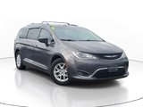 Used 2020 Chrysler Pacifica Touring-L image 2
