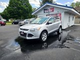Used 2016 Ford Escape SE w/ Equipment Group 201A image 4