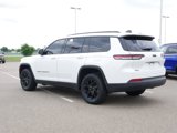Used 2024 Jeep Grand Cherokee L Laredo image 3
