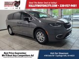 New 2025 Chrysler Pacifica Select image 1