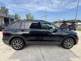 Used 2019 Volkswagen Tiguan SE w/ Panoramic Sunroof Package image 6