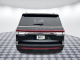 Used 2024 Lincoln Navigator L 4WD image 4