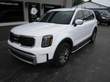 Used 2023 Kia Telluride LX image 2