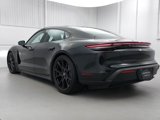 Used 2024 Porsche Taycan image 3