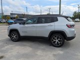 Used 2024 Jeep Compass Limited image 5
