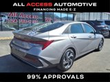 Used 2024 Hyundai Elantra Limited image 4