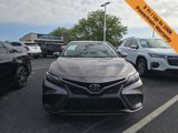 Used 2022 Toyota Camry SE image 2