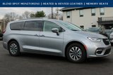 Used 2021 Chrysler Pacifica Limited image 2