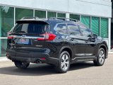 Used 2023 Subaru Ascent Premium w/ Convenience Package image 3