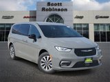 New 2025 Chrysler Pacifica Select image 1
