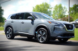 Used 2023 Nissan Rogue SL w/ SL Premium Package image 3