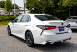 Used 2022 Toyota Camry SE image 4