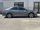 Used 2014 Toyota Camry SE image 2