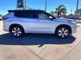 New 2025 Mitsubishi Outlander SEL image 2
