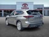 New 2025 Toyota Highlander Limited image 4