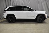 New 2025 Jeep Grand Cherokee Limited w/ Luxury Tech Group II image 3