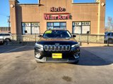 Used 2019 Jeep Cherokee Limited image 2