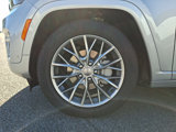 New 2025 Jeep Grand Cherokee Summit w/ Luxury Tech Group V image 4