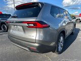 New 2025 Toyota Grand Highlander FWD image 3