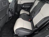 Certified 2023 Land Rover Discovery Metropolitan Edition image 5