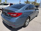 Used 2017 Hyundai Sonata SE image 2