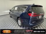 New 2025 Chrysler Pacifica Select image 5