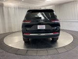 Used 2023 Jeep Grand Cherokee Limited image 6
