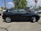 Used 2017 INFINITI QX30 image 2