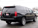 Used 2019 Chevrolet Suburban LT image 3