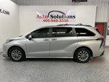 Used 2021 Toyota Sienna XLE image 4