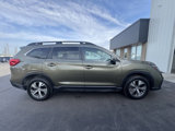 Used 2023 Subaru Ascent Premium image 2