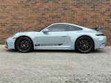 Used 2025 Porsche 911 Carrera image 2