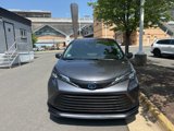 Used 2025 Toyota Sienna LE image 2