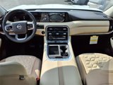 New 2025 Nissan Armada Platinum Reserve image 5