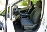 Used 2022 Chrysler Voyager LX image 3
