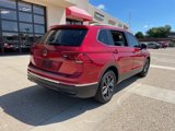 Used 2022 Volkswagen Tiguan SE w/ Panoramic Sunroof Package image 5