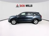 Used 2022 Kia Sorento LX image 4