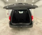 Used 2018 Dodge Grand Caravan SE image 6