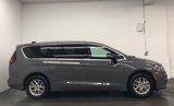 New 2025 Chrysler Pacifica Select image 4