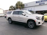 Used 2023 GMC Yukon XL SLT image 2