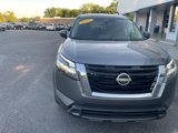 Used 2025 Nissan Pathfinder SV image 3