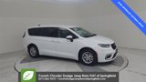Used 2023 Chrysler Pacifica Touring-L image 2