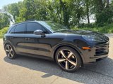 Used 2024 Porsche Cayenne image 2