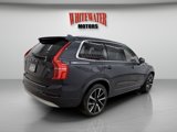 Used 2022 Volvo XC90 T6 Momentum w/ Advanced Package image 4