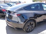 Used 2022 Tesla Model Y Long Range image 5
