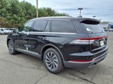 New 2025 Lincoln Aviator AWD image 4