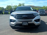 Used 2024 Ford Explorer XLT image 2