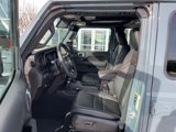New 2025 Jeep Wrangler Unlimited Rubicon w/ XTREMEE 35" Tire Package image 3
