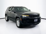 Used 2023 Jeep Grand Cherokee Laredo w/ Luxury Tech Group I image 3